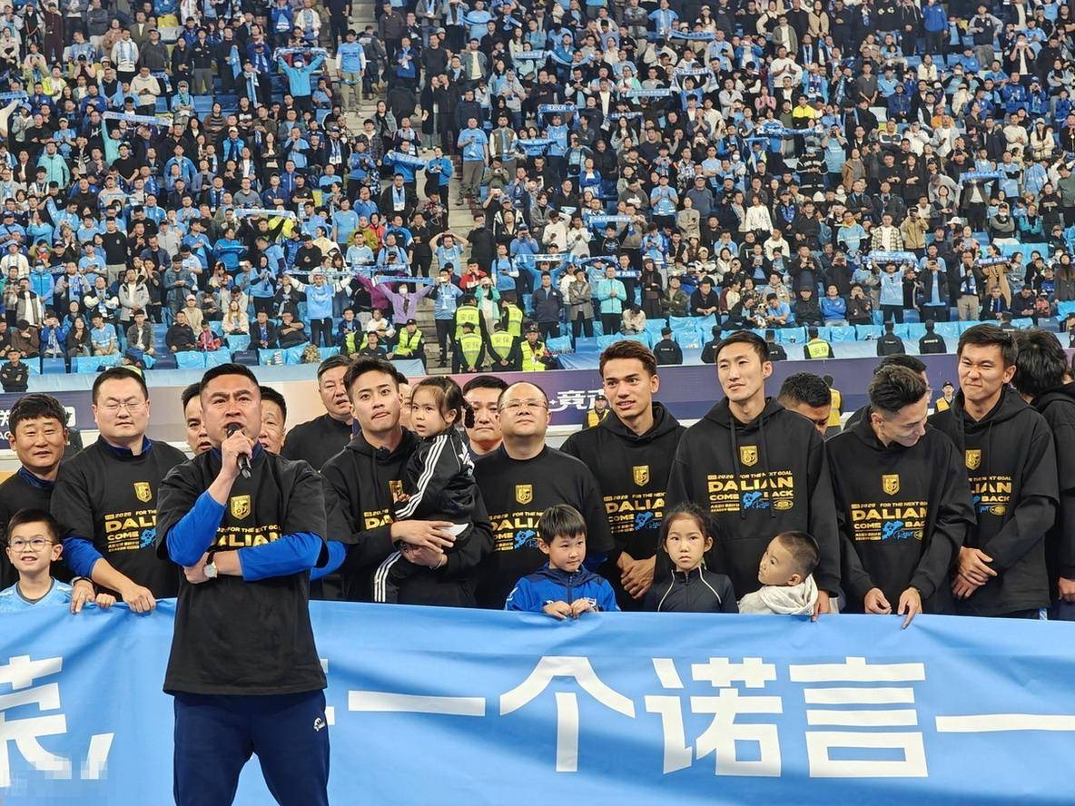 jinnianhu-纳达尔回归首秀大放异彩，国乒主场球迷高呼名字